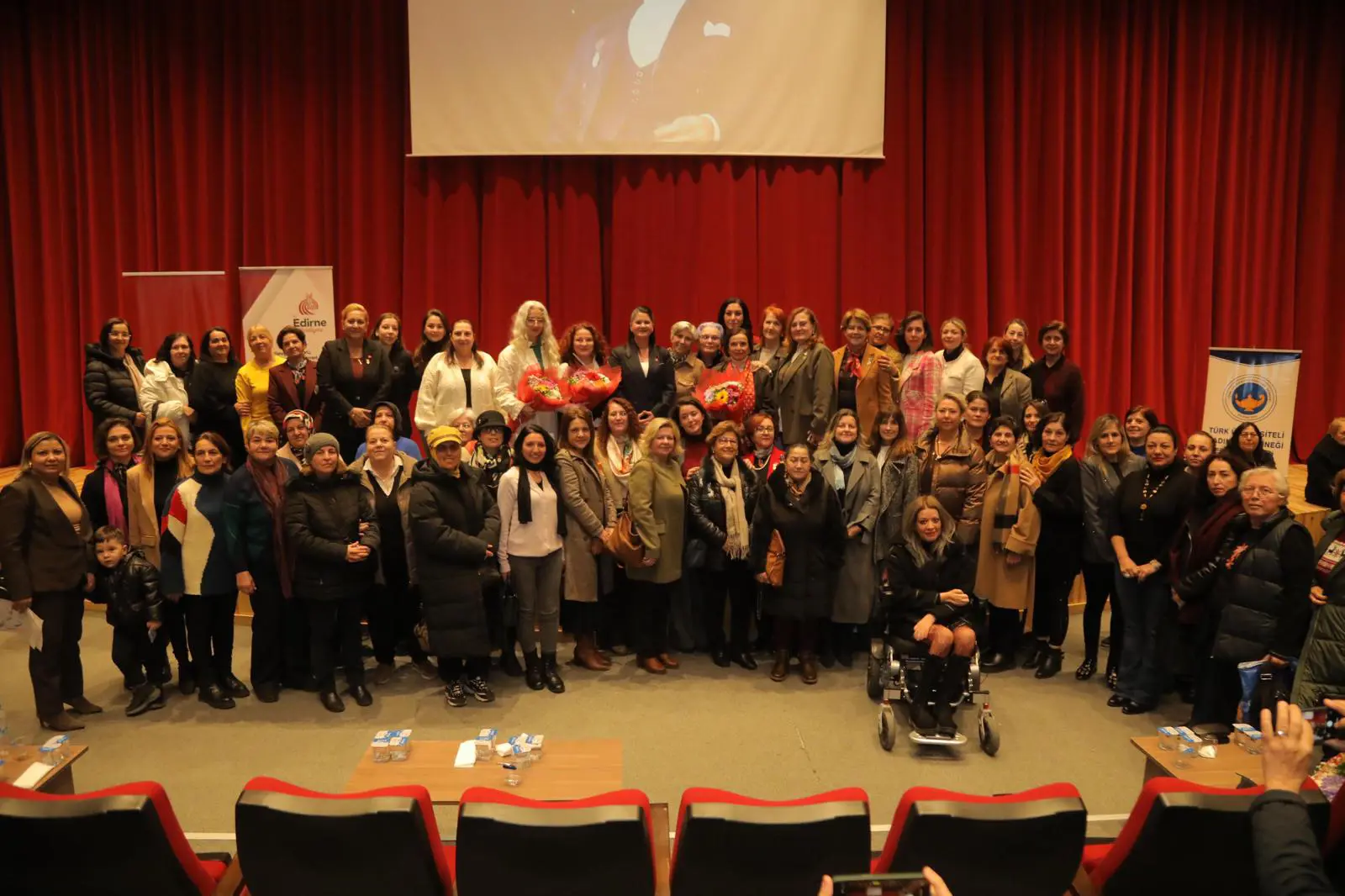  TÜRKİYE’NİN İLK KADIN VALİSİ LALE AYTAMAN VE EDİRNE’NİN İLK KADIN BELEDİYE BAŞKANI FİLİZ GENCAN BİR ARAYA GELDİ 